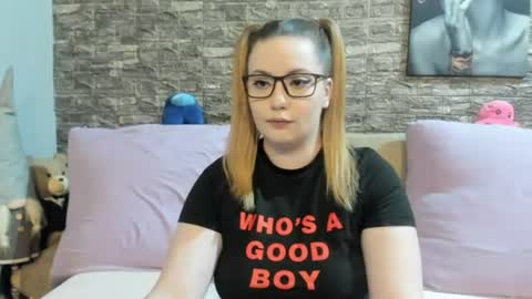 kalindahot online show from July 4, 6:33 pm