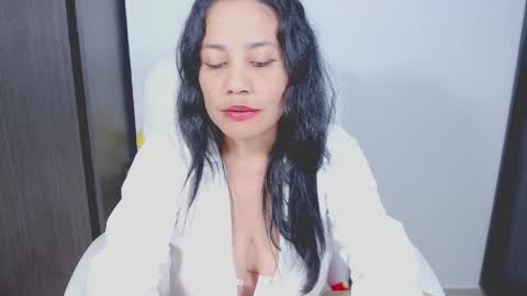 Hannah online show from June 6, 3:12 am