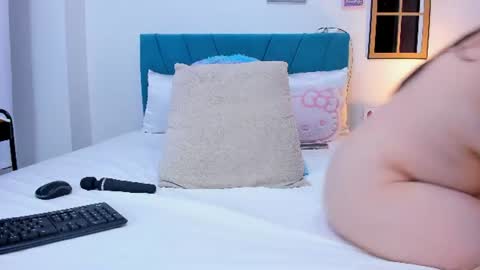 Kamilalopez online show from June 16, 2:26 am