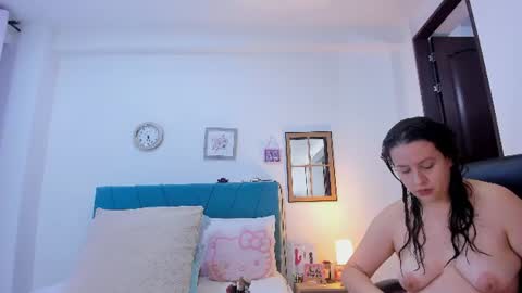 Kamilalopez online show from June 27, 8:48 pm