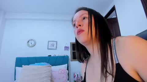 Kamilalopez online show from June 20, 10:38 pm