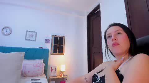Kamilalopez online show from July 10, 9:41 pm