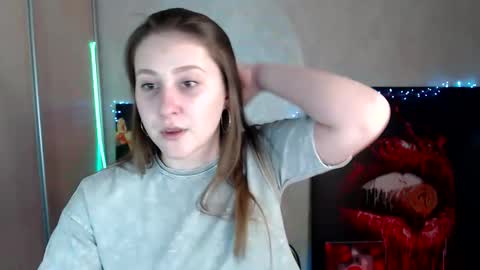 kamilla_love_ online show from May 4, 1:06 pm