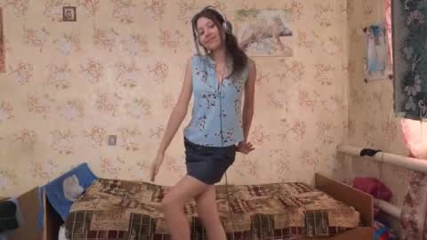 Mari  Simmons online show from October 8, 6:30 am