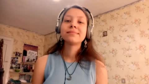 Mari  Simmons online show from September 16, 7:11 am