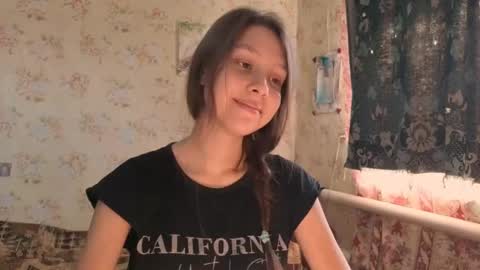 Mari  Simmons online show from October 13, 7:21 am