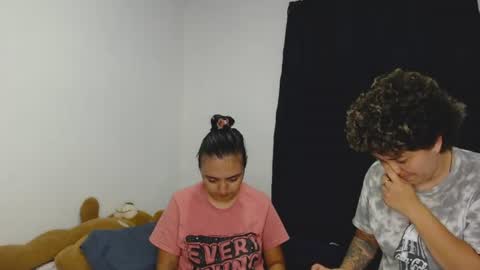 kammy   y   camila online show from July 21, 11:23 am