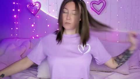 kamrynmarie69 online show from April 28, 1:25 am