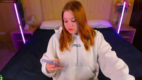 kandy_balls online show from May 5, 12:33 pm