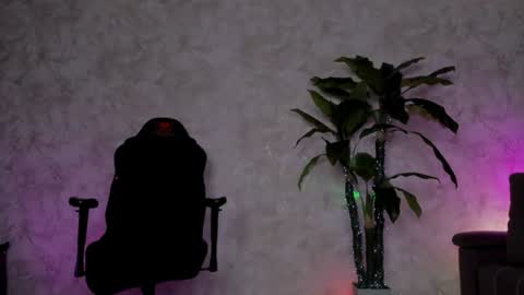 Emma online show from June 13, 3:28 am