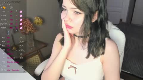 Karen online show from November 7, 3:31 am