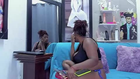Karen online show from May 4, 8:26 pm