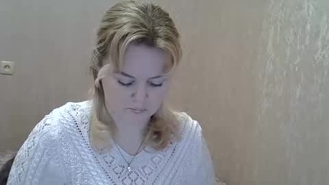 karennelsonx online show from February 3, 1:51 pm