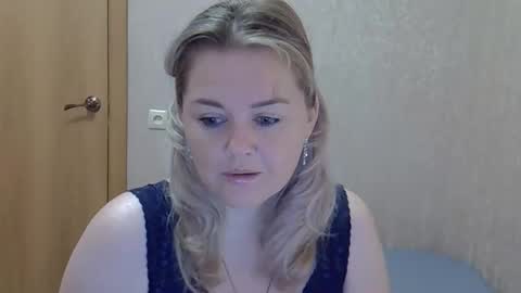 karennelsonx online show from October 11, 1:16 pm