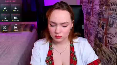 Snapshot of kari_lunna chatting on February 22, 3:12 am Karoline online show from February 22, 3:12 am