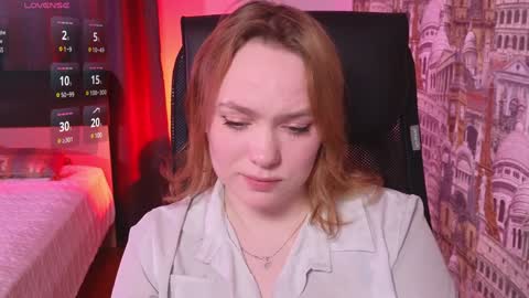 Snapshot of kari_lunna chatting on February 7, 3:45 am Karoline online show from February 7, 3:45 am