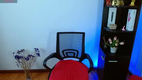 karime lee online show from July 28, 12:48 pm