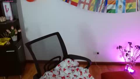 karime lee online show from June 25, 4:34 pm