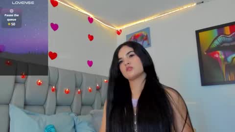 Snapshot of karin_grey69 chatting on March 7, 5:40 am Karin online show from March 7, 5:40 am