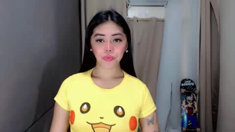 I AM BELLE online show from April 30, 6:46 pm
