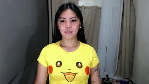 I AM BELLE online show from April 29, 6:02 pm
