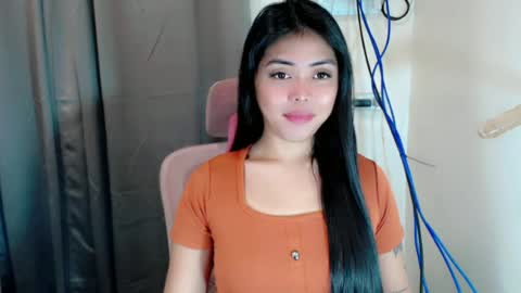 I AM BELLE online show from July 3, 7:35 am
