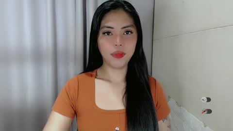 Snapshot of karina_fuckdoll chatting on February 17, 6:39 pm I AM BELLE online show from February 17, 6:39 pm