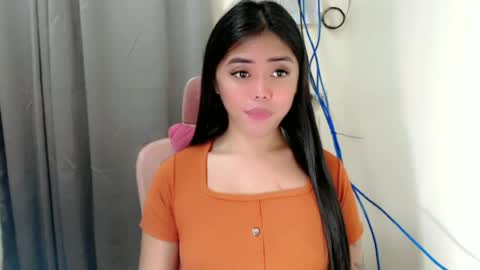 I AM BELLE online show from June 19, 6:14 pm