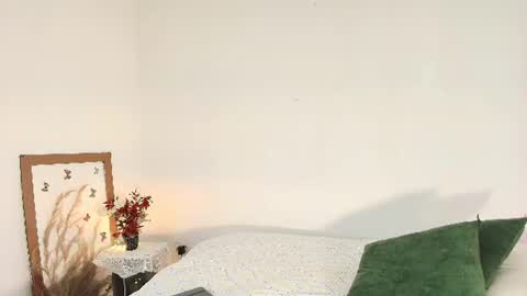 karina Taylor online show from August 6, 2:09 am