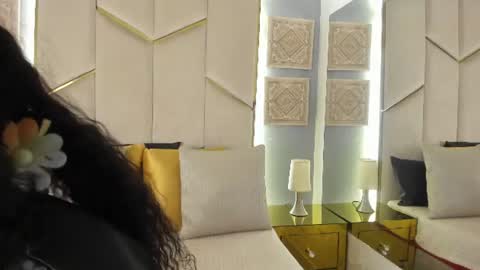 karinaacox online show from June 12, 12:04 pm