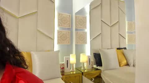 karinaacox online show from June 17, 12:10 pm