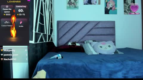 KARINNA  RAVEN online show from May 7, 12:06 am