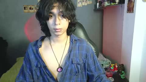 Snapshot of kariozzz chatting on February 26, 6:37 pm call me kai 3 online show from February 26, 6:37 pm
