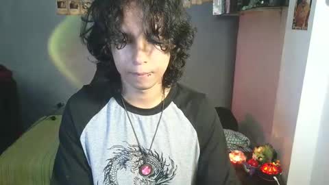 Snapshot of kariozzz chatting on March 11, 12:39 pm call me kai 3 online show from March 11, 12:39 pm