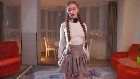 Linn online show from March 17, 3:06 pm