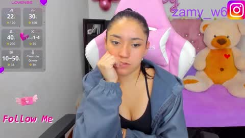 Snapshot of karla_cutee1 chatting on October 21, 11:04 am karla online show from October 21, 11:04 am