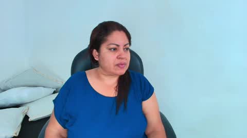 karla_hilton1 online show from May 2, 1:17 pm