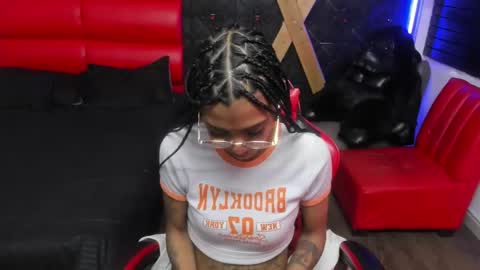 karlaslutskinny__ online show from April 29, 9:41 pm
