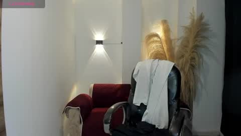 KARLYE online show from June 11, 2:53 am