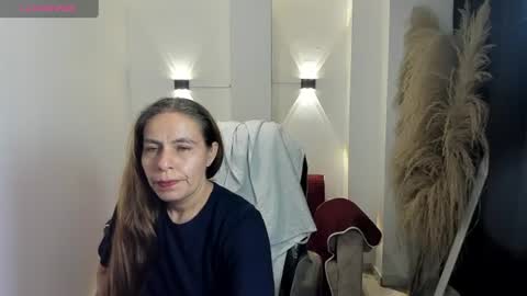 KARLYE online show from June 19, 2:50 am