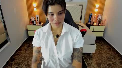 Karol and Luna online show from November 26, 8:05 pm