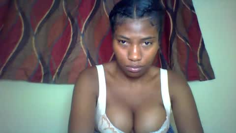 karoliee online show from June 30, 12:04 pm
