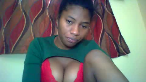 karoliee online show from July 15, 12:21 pm