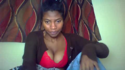 karoliee online show from July 9, 11:47 am