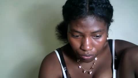 karoliee online show from April 18, 7:29 pm