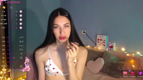 Kira online show from April 29, 2:05 am