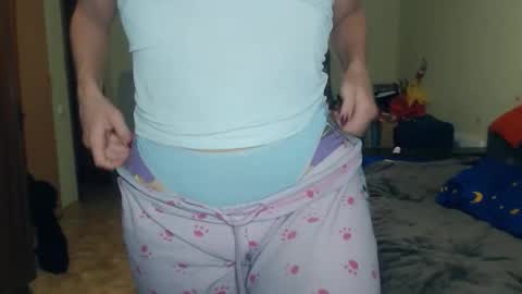 Mila online show from October 27, 8:31 pm