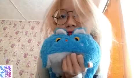 Sara online show from March 11, 7:44 am