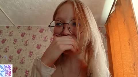 Sara online show from March 15, 7:23 am