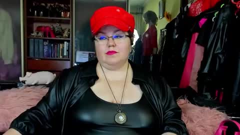 Kary Queen online show from March 2, 6:19 pm